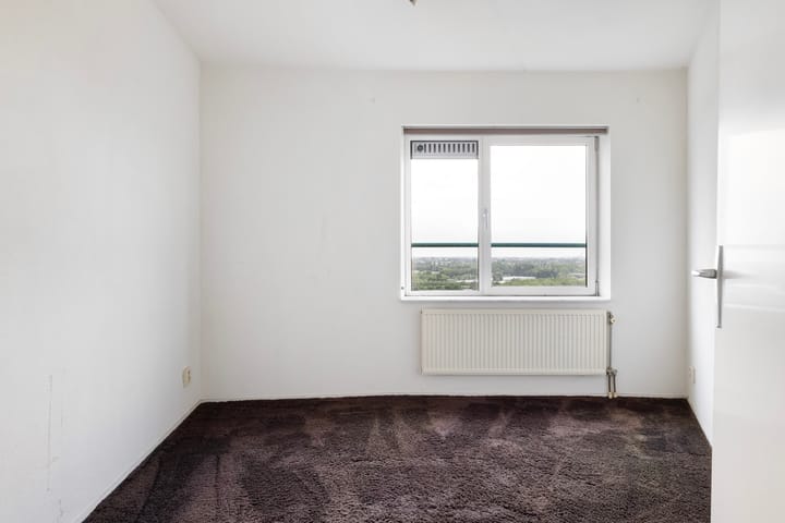 Foto 19 van Van Eesterenplein 329