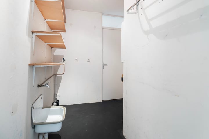 Foto 22 van Van Eesterenplein 329