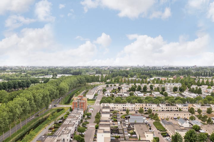 Foto 25 van Van Eesterenplein 329