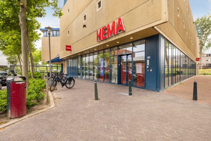 Foto 29 van Van Eesterenplein 329