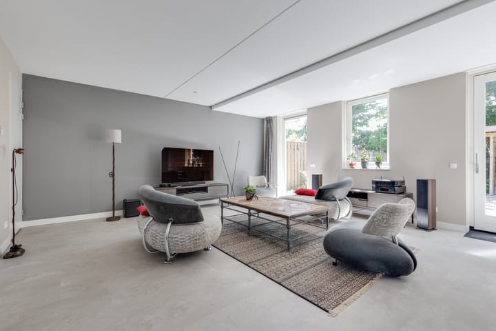 Foto 2 van Hoge Es 3