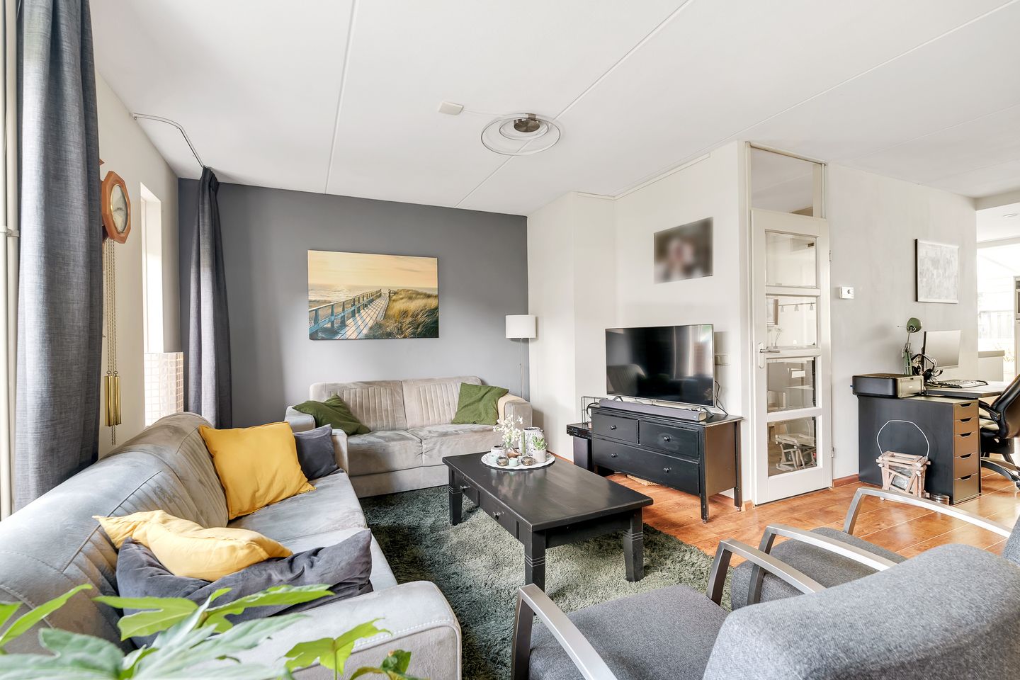 Foto 5 van Weegbree 15