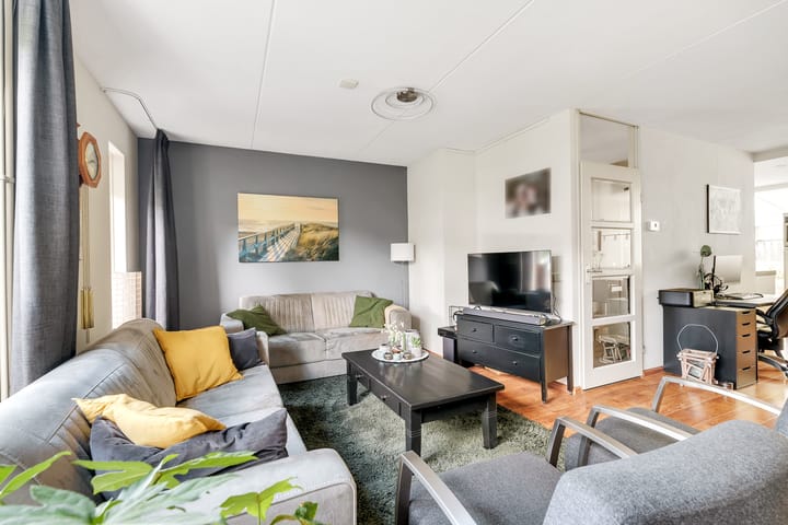 Foto 5 van Weegbree 15