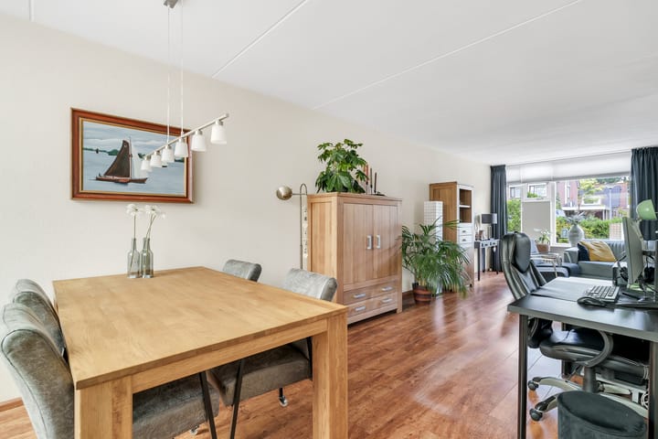 Foto 9 van Weegbree 15