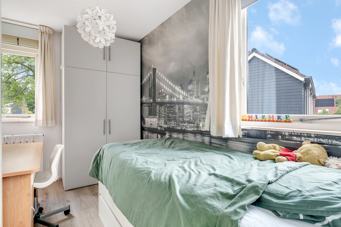 Foto 19 van Weegbree 15