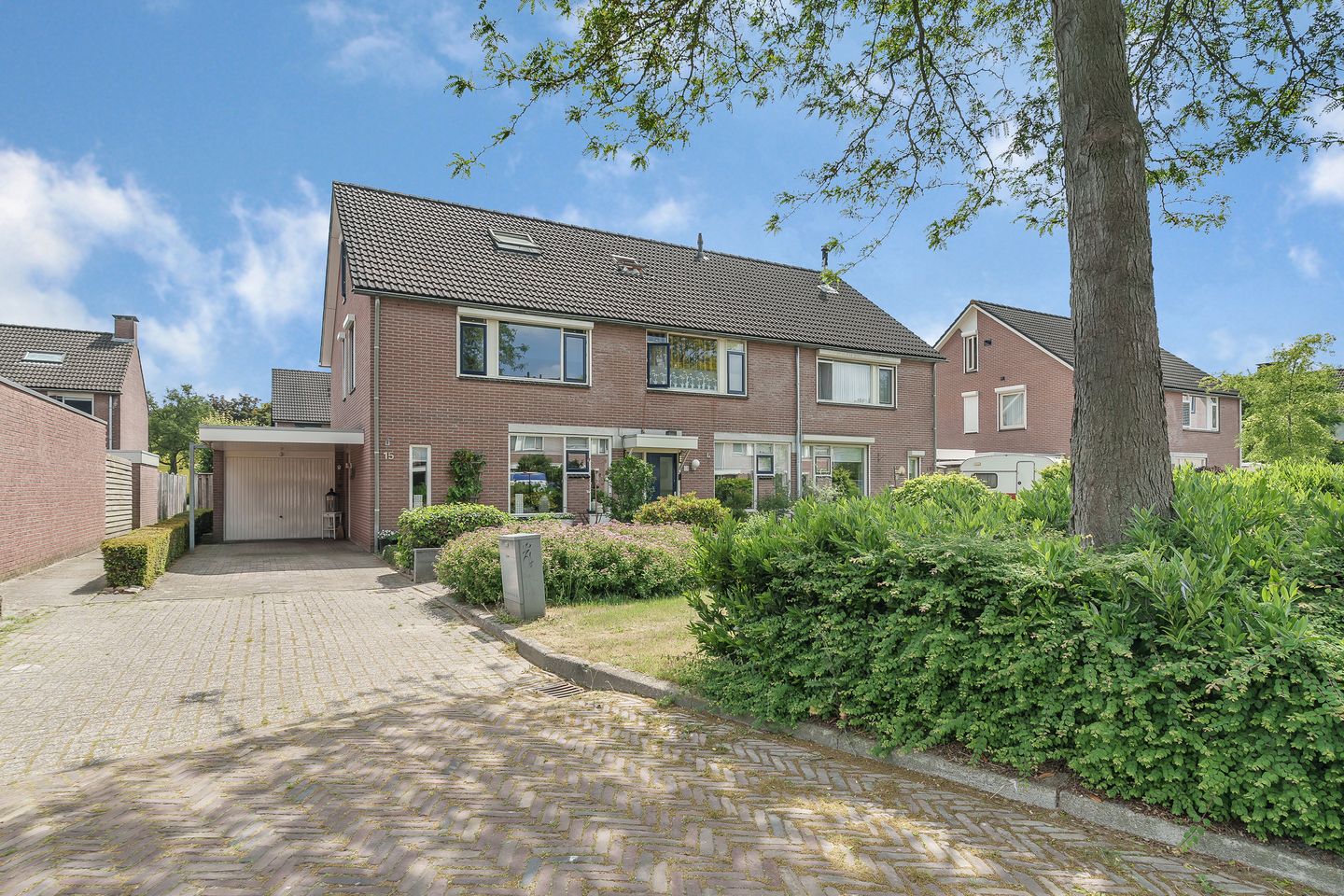 Foto 34 van Weegbree 15