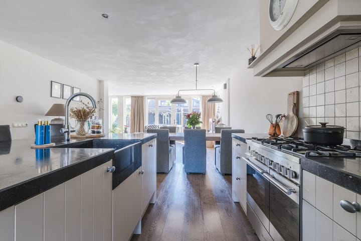 Photo 12 of Meester Schrauwenstraat 9