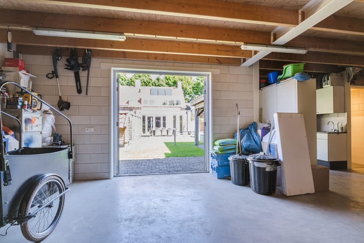 Photo 25 of Meester Schrauwenstraat 9