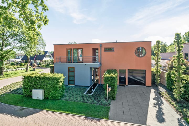 Photo 3 of Draagsteen 8