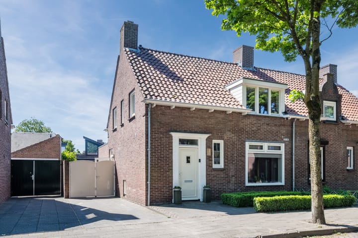 Photo 1 of Meester Schrauwenstraat 9
