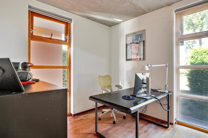 Photo 31 of Draagsteen 8