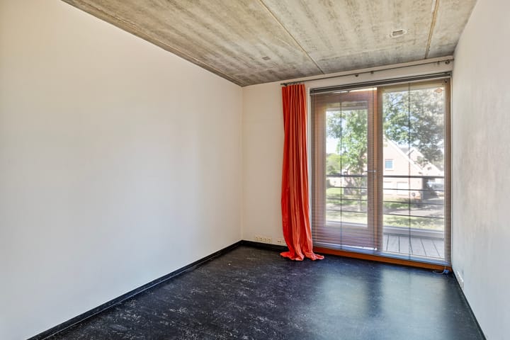 Photo 37 of Draagsteen 8