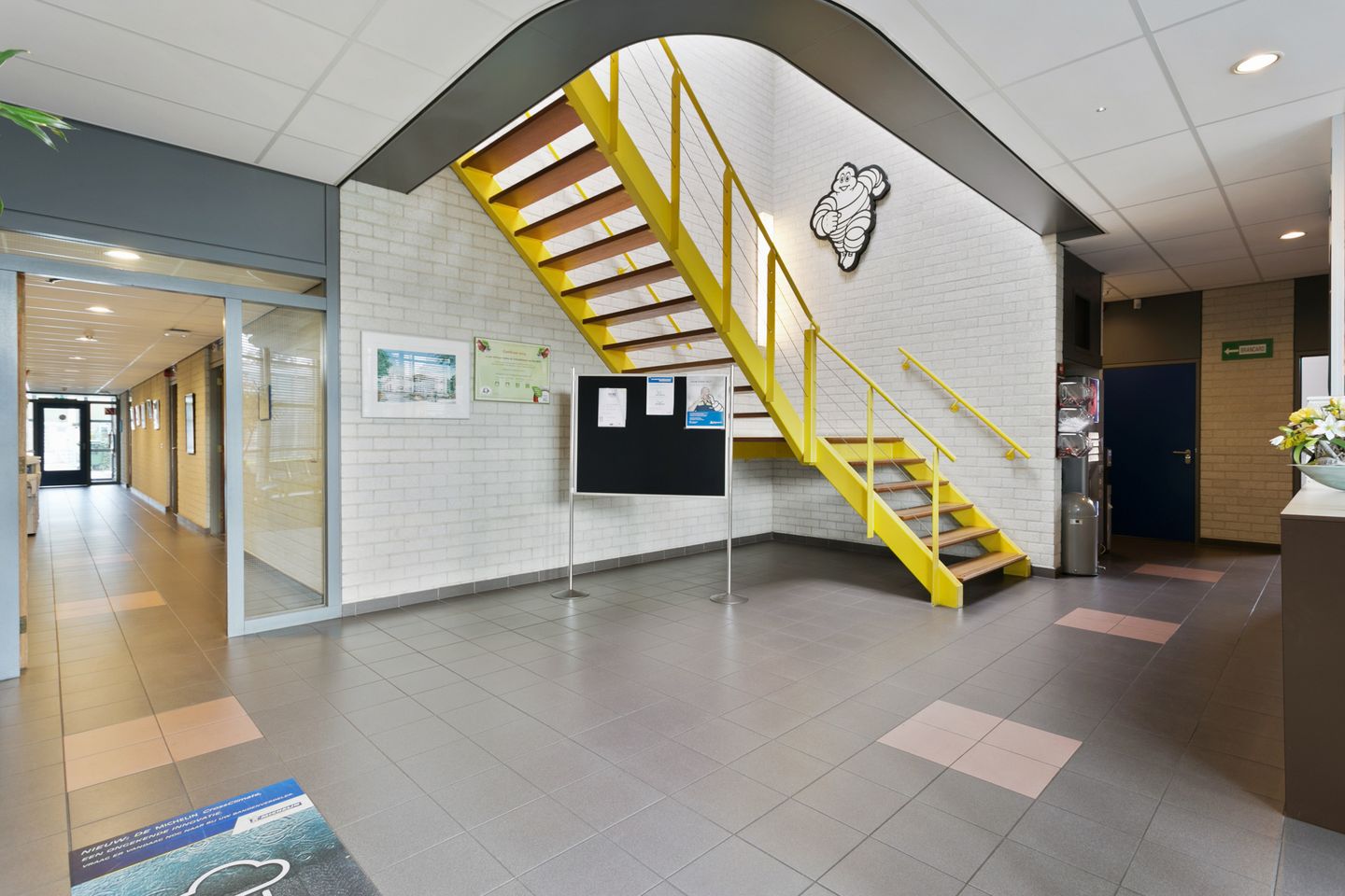 Bekijk foto 3 van Thomas Edisonweg 48