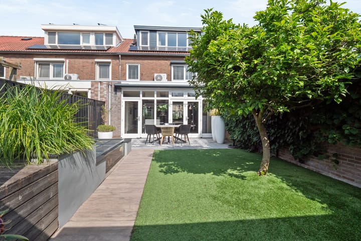 Foto 33 van Maarten Trompstraat 21