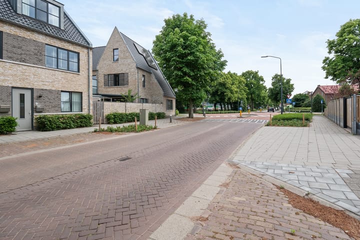 Foto 37 van Maarten Trompstraat 21