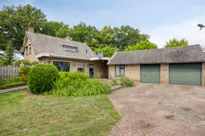 Foto 31 van Past. Clercxstraat 6