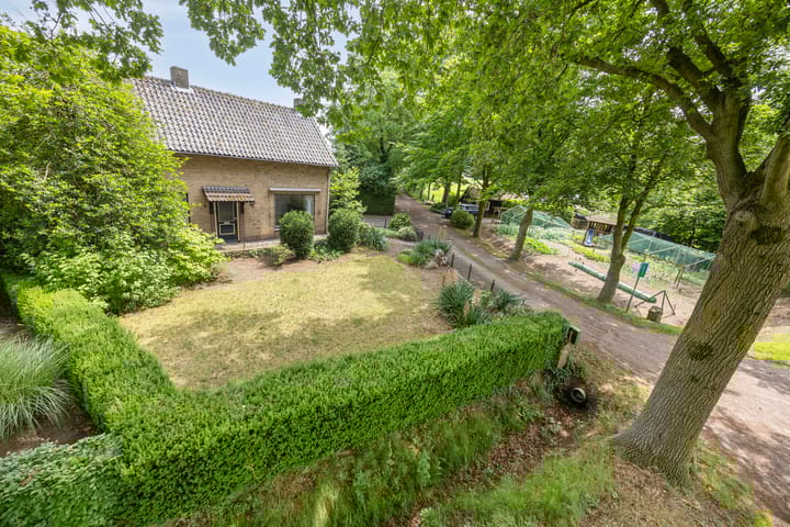 Foto 36 van Past. Clercxstraat 6