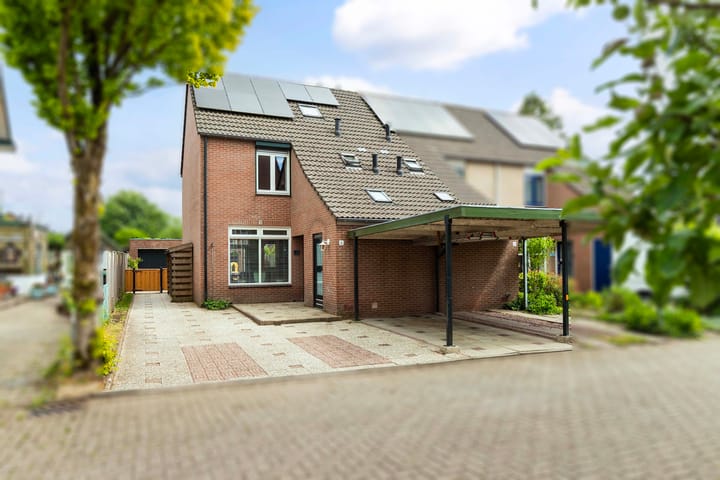 Foto 1 van Betsy Westendorpstraat 6