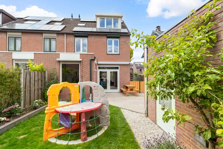 Foto 15 van Betsy Westendorpstraat 6