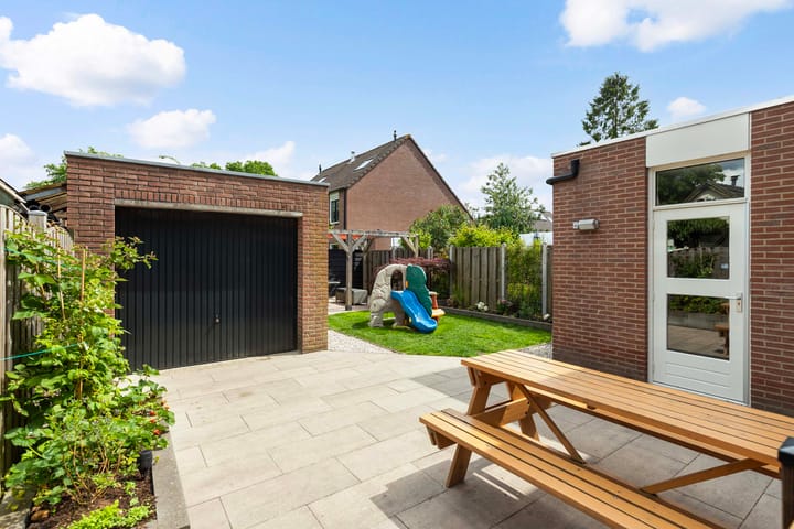 Foto 16 van Betsy Westendorpstraat 6