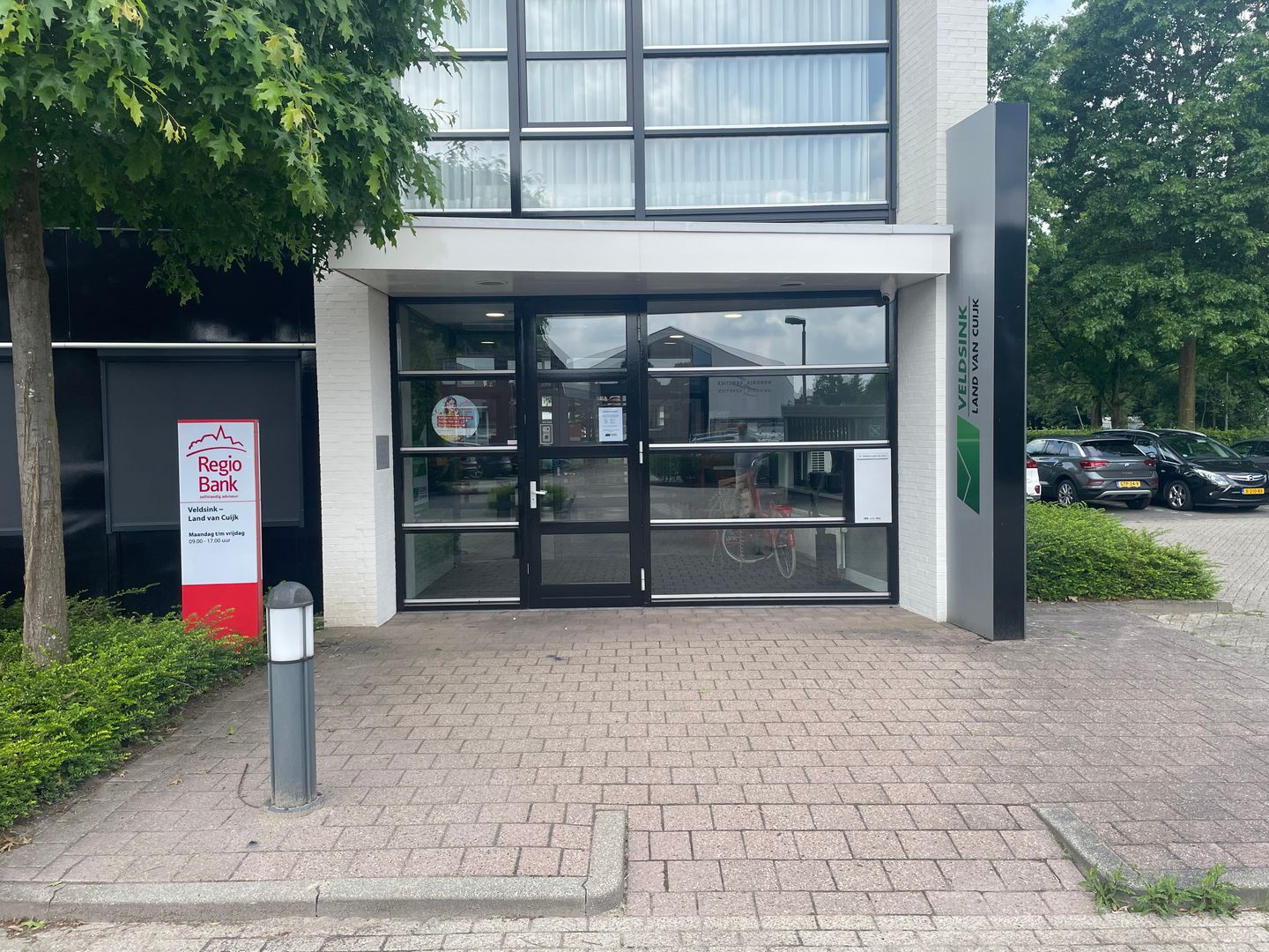 Bekijk foto 5 van Spoorstraat 75