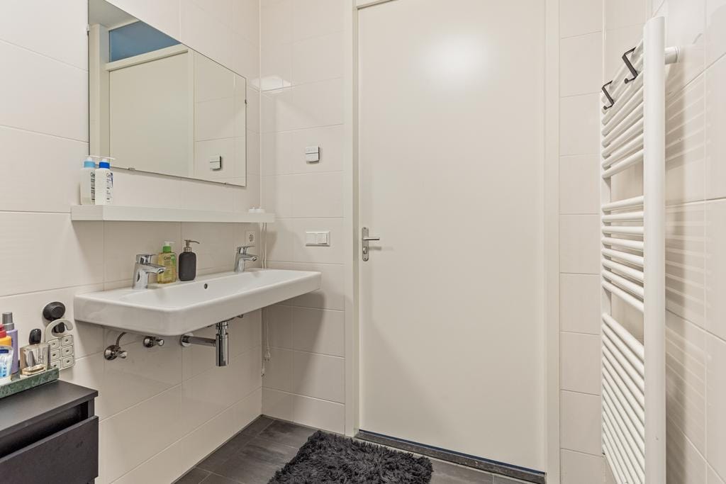 Photo 9 of Van Heuven Goedhartstraat 111
