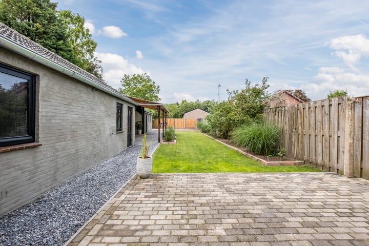 Foto 33 van Meester Rijkenstraat 32