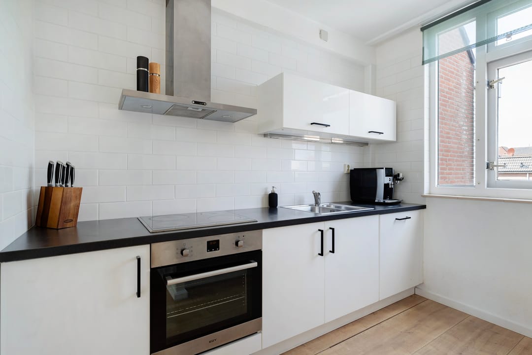 Foto 16 van Meester Marrestraat 58