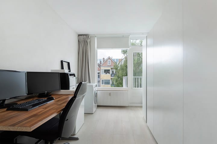 Foto 23 van Meester Marrestraat 58