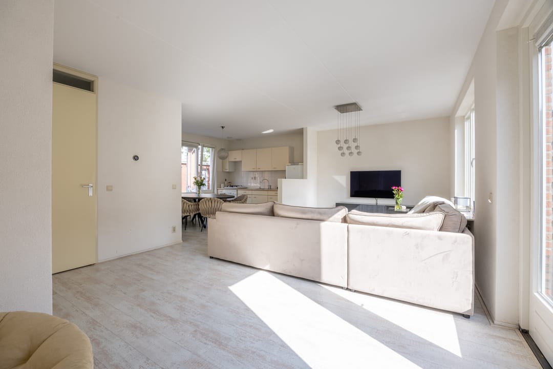 Foto 17 van Van Coeverdenstraat 9