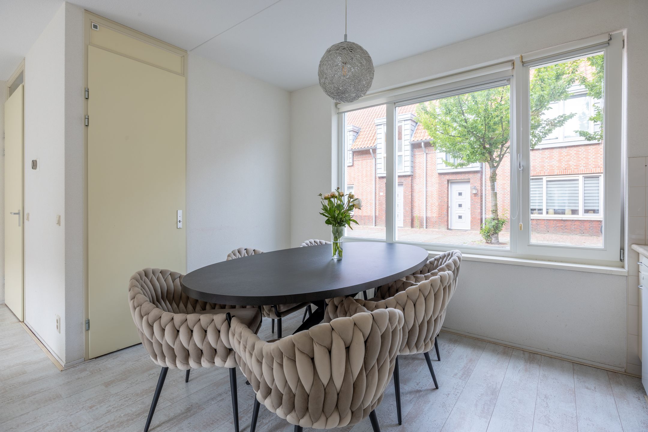 Foto 18 van Van Coeverdenstraat 9