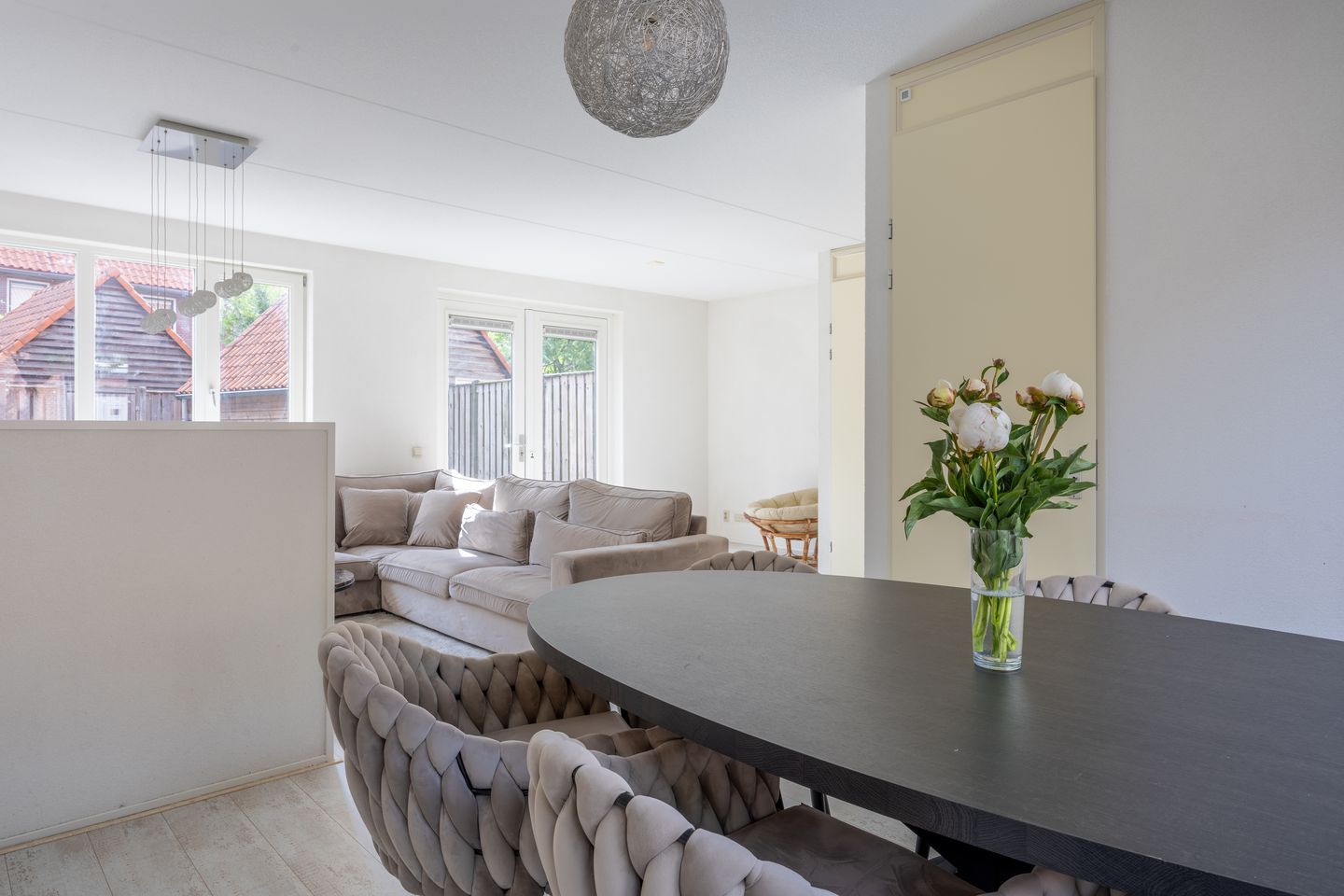 Foto 19 van Van Coeverdenstraat 9