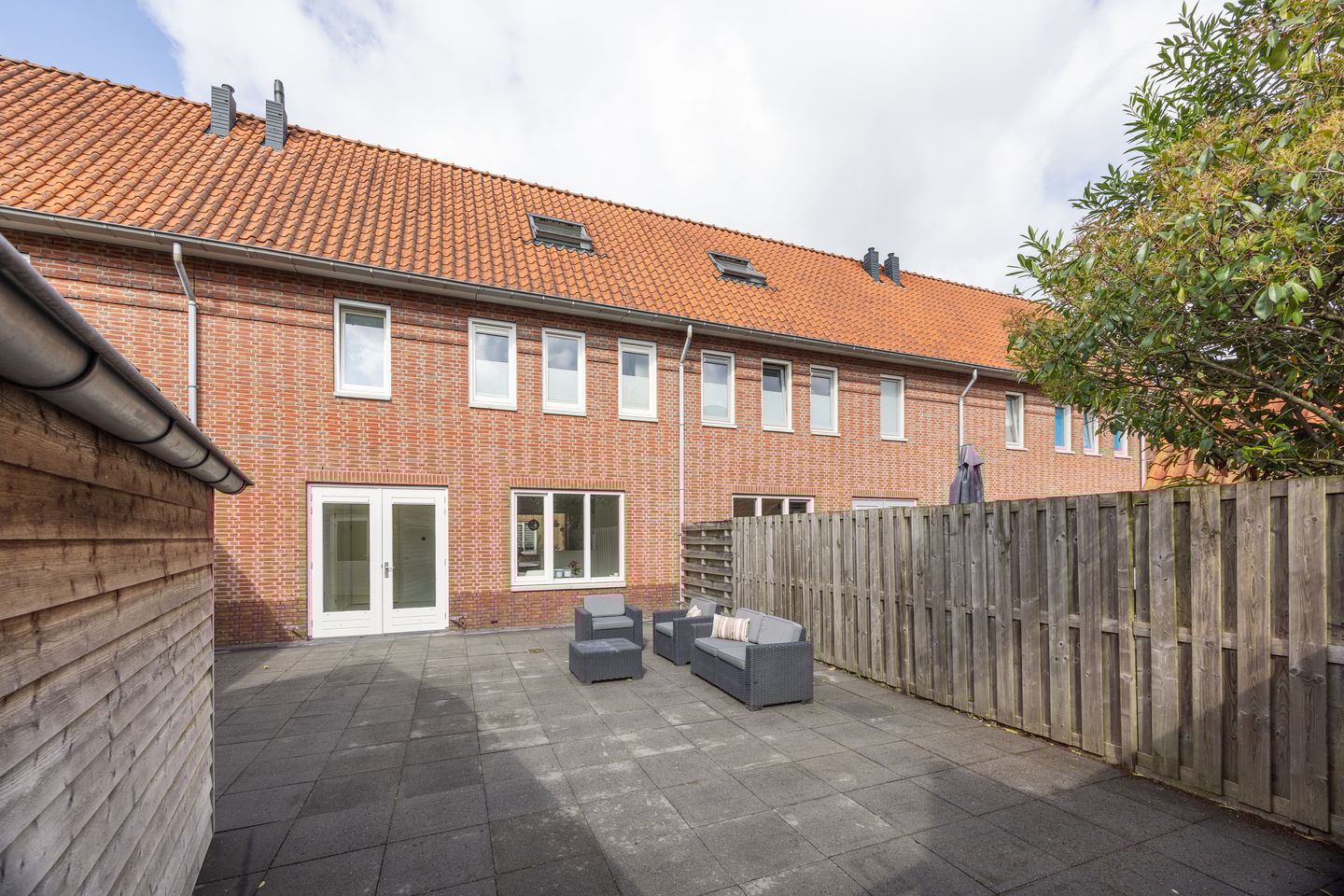 Foto 50 van Van Coeverdenstraat 9