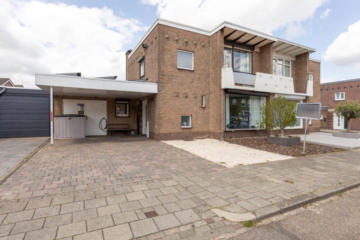 Foto 1 van Clausstraat 20