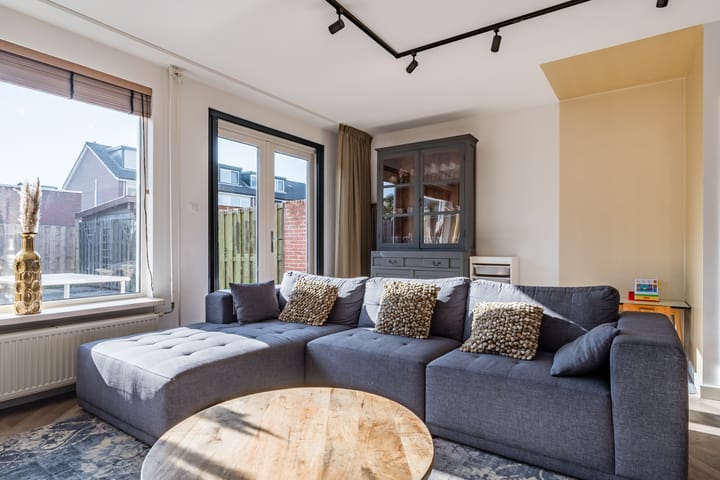 Foto 15 van Fluitekruid 11