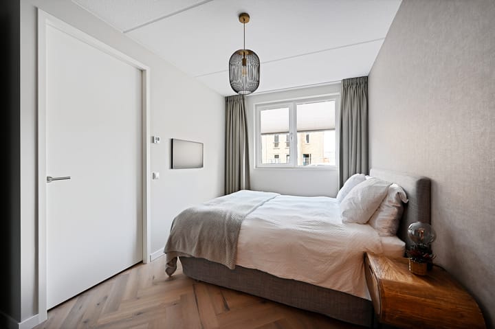 Foto 11 van Leonard Roggeveenstraat 32