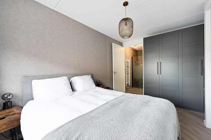 Foto 13 van Leonard Roggeveenstraat 32