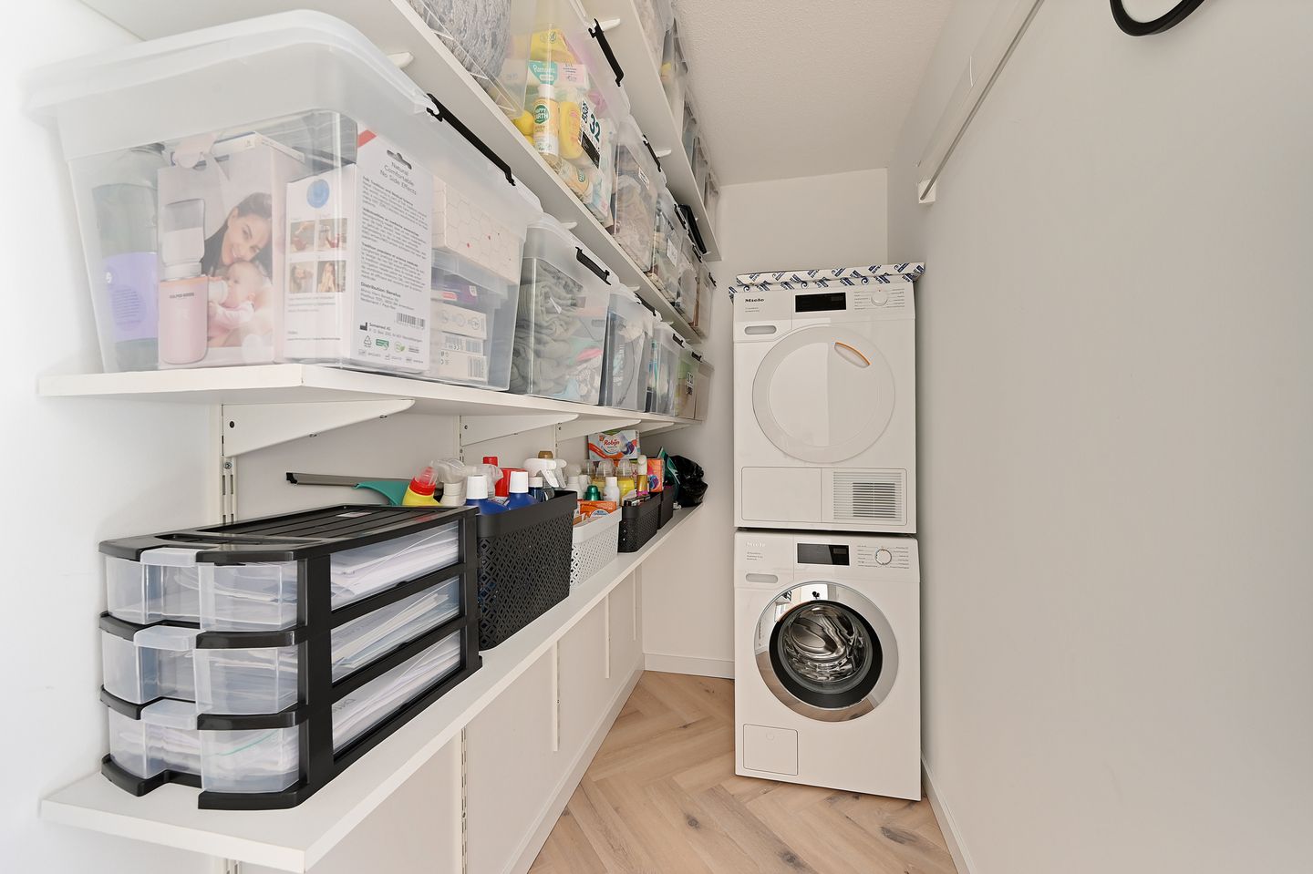 Foto 19 van Leonard Roggeveenstraat 32