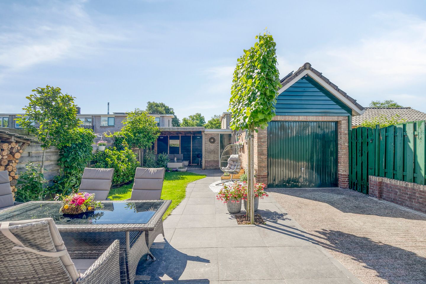 Foto 35 van Goudenregenlaan 2