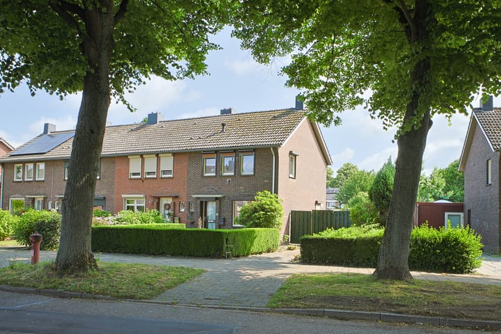 Foto 4 van Bloemenweg 14