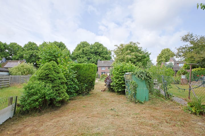 Foto 6 van Bloemenweg 14