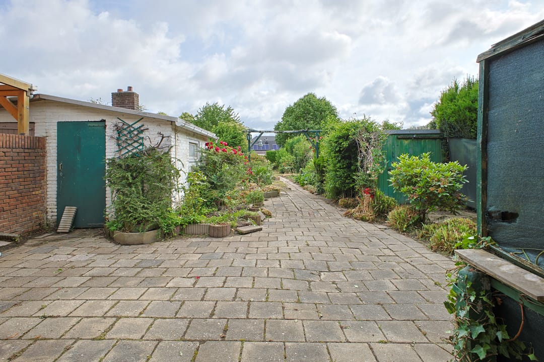 Foto 11 van Bloemenweg 14