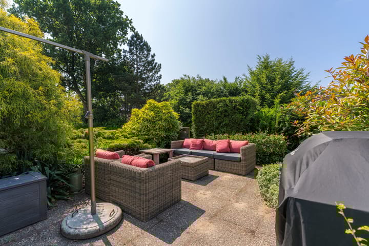 Photo 3 of van Weedestraat 77