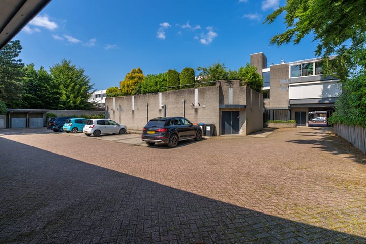 Photo 43 of van Weedestraat 77