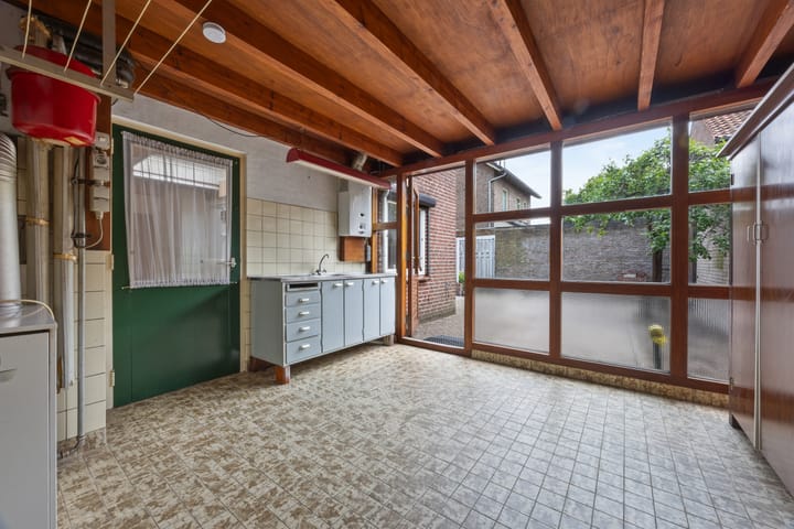 Photo 14 of Willem Alexanderstraat 3