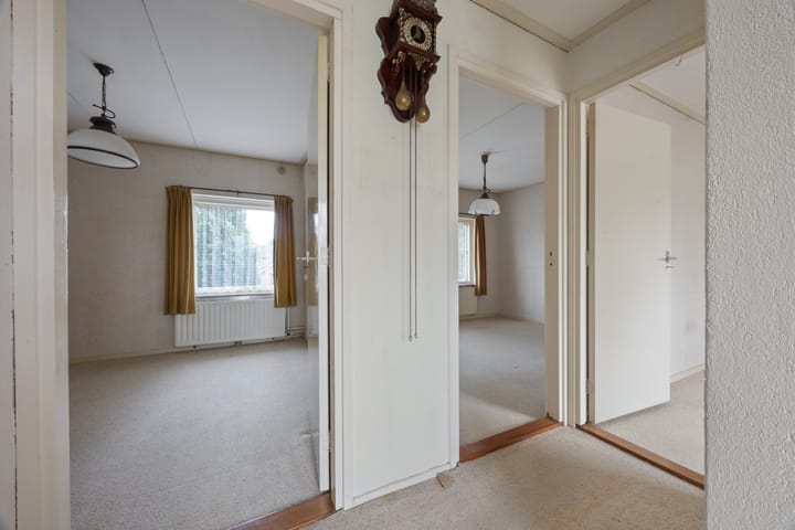 Photo 15 of Willem Alexanderstraat 3