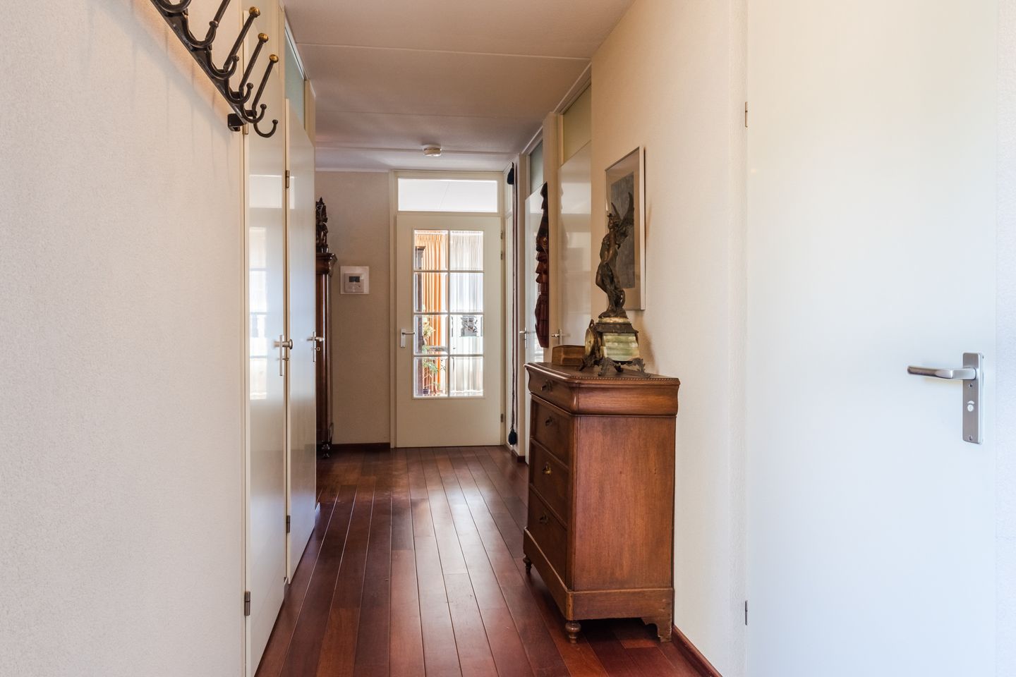 Photo 19 of Mr. van Coothstraat 32