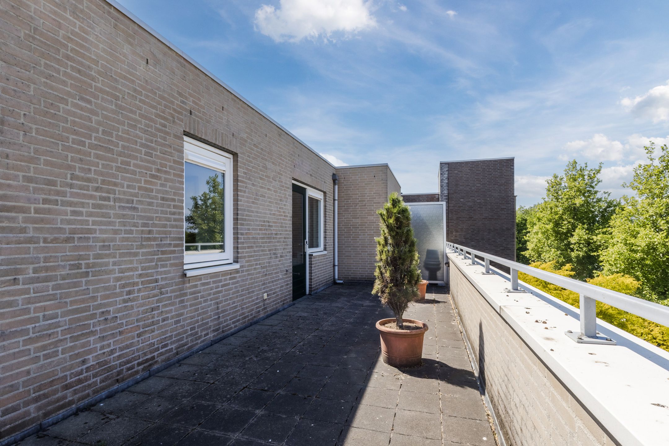 Photo 36 of Mr. van Coothstraat 32