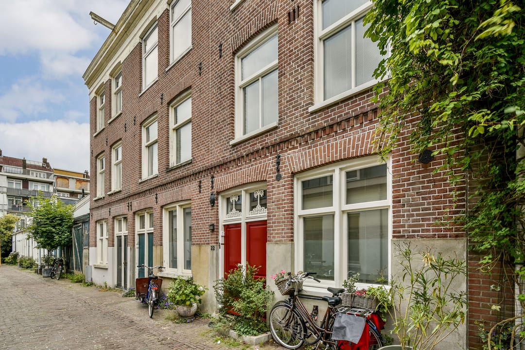 Photo 1 of Linnaeusdwarsstraat 24