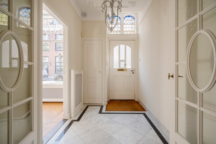 Photo 2 of Willemstraat 74